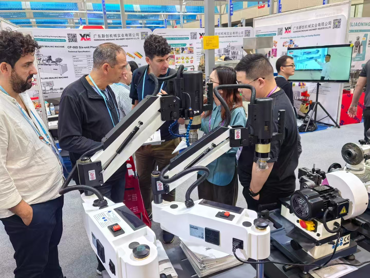 台星攻丝机.jpg 台星攻丝机.jpg